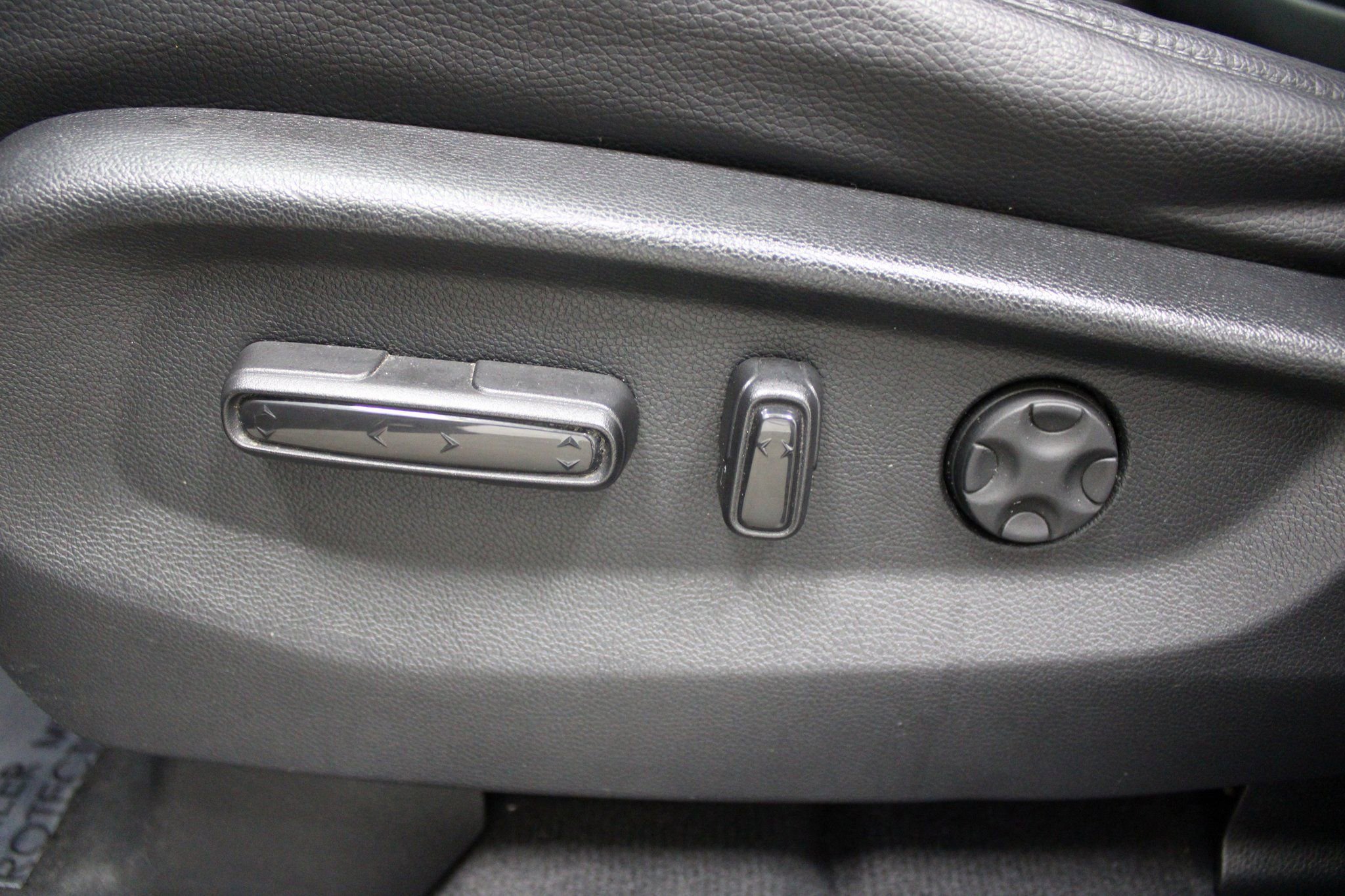 Used 2023 Honda Odyssey EX-L image 16