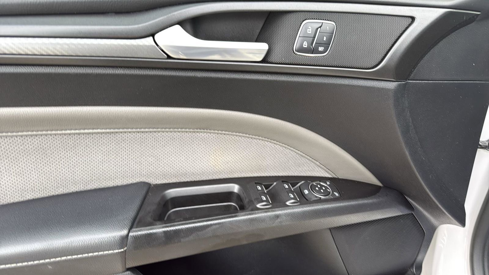 Used 2017 Ford Fusion Sport w/ Equipment Group 401A image 8