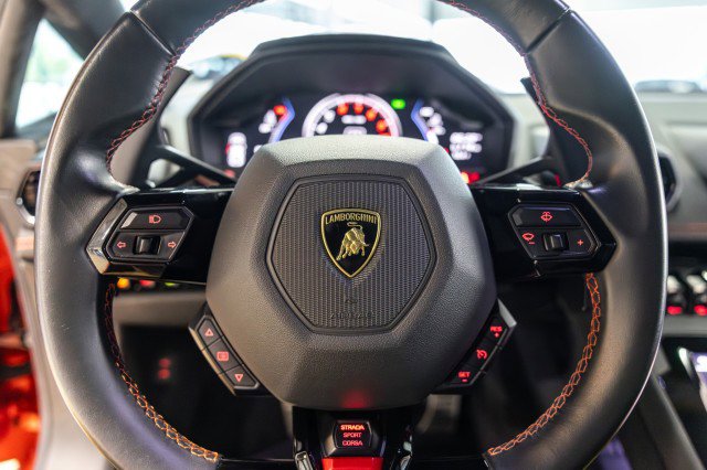 Used 2020 Lamborghini Huracan EVO AWD/4WD image 36