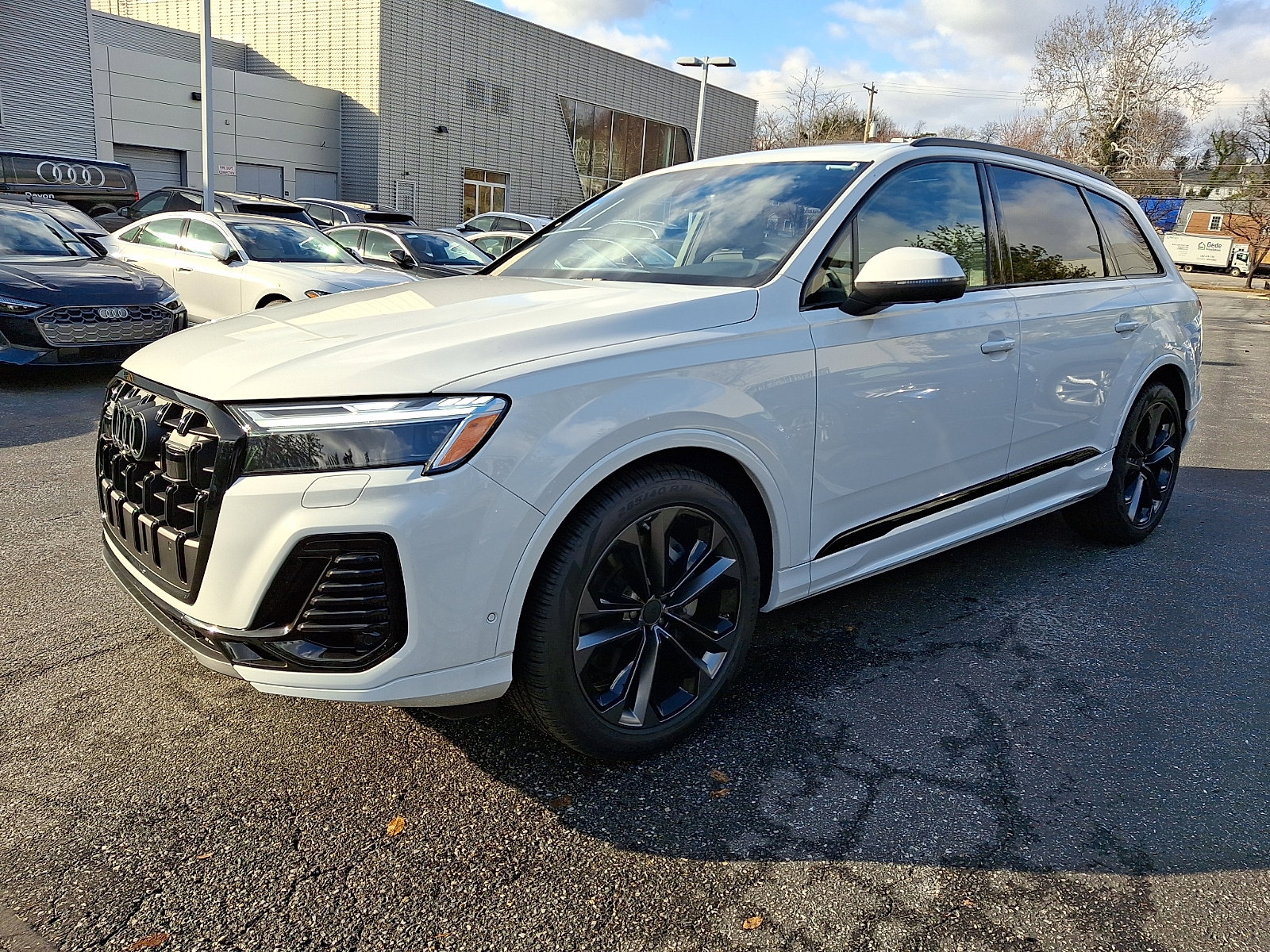 New 2026 Audi Q7 3.0T Premium Plus image 2