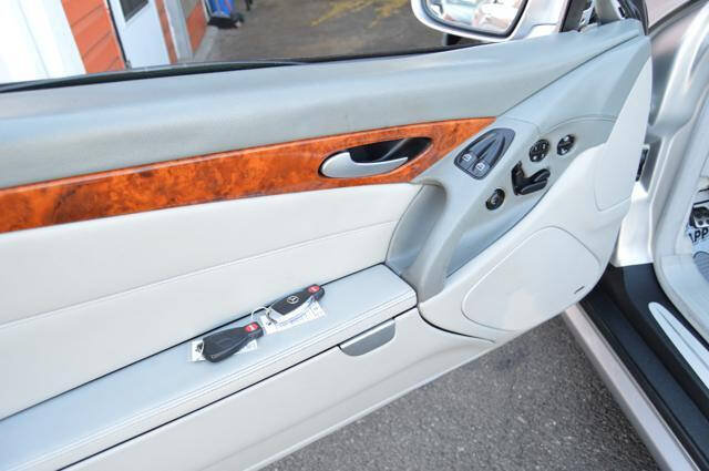 Used 2005 Mercedes-Benz SL 500 image 46