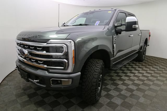 Used 2023 Ford F350 Platinum w/ Tremor Off-Road Package AWD/4WD image 5