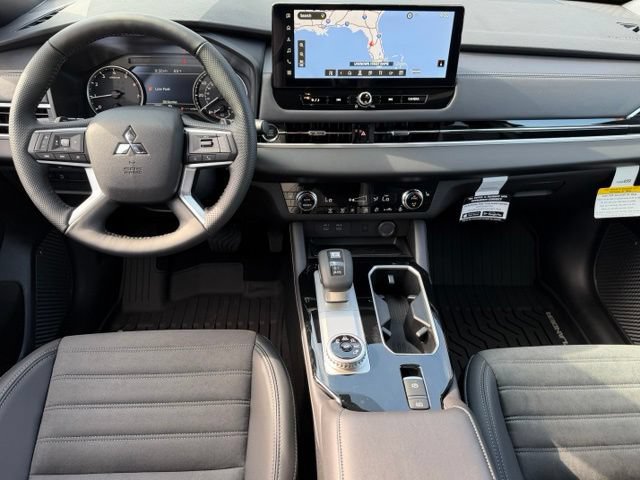New 2026 Mitsubishi Outlander LE FWD image 16