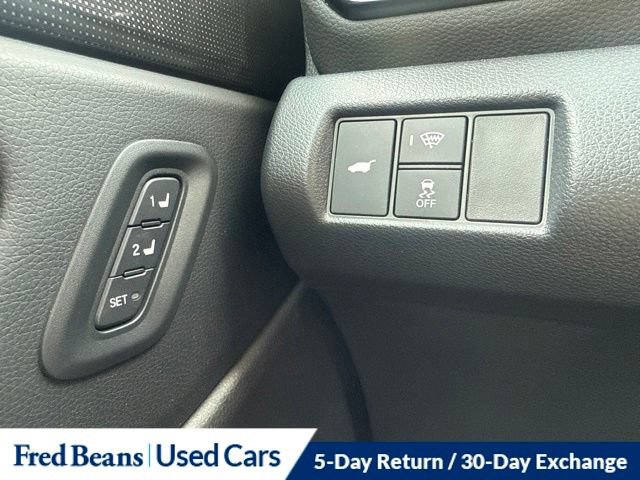 Used 2025 Honda Pilot Elite image 27