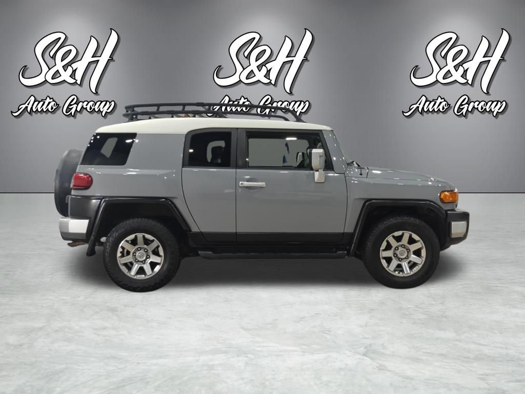 Used 2014 Toyota FJ Cruiser 4WD w/ Upgrade Package image 23