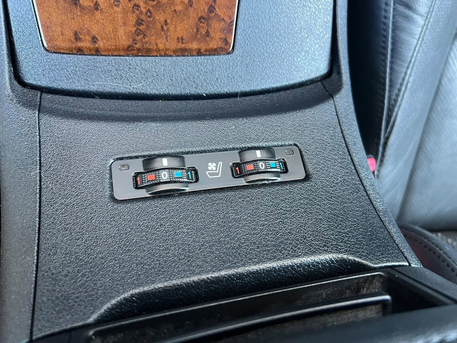 Used 2010 Lexus ES 350 image 21