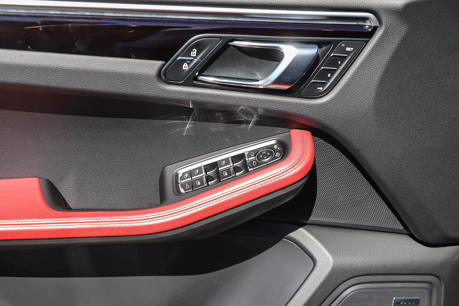Used 2021 Porsche Macan GTS AWD/4WD image 27