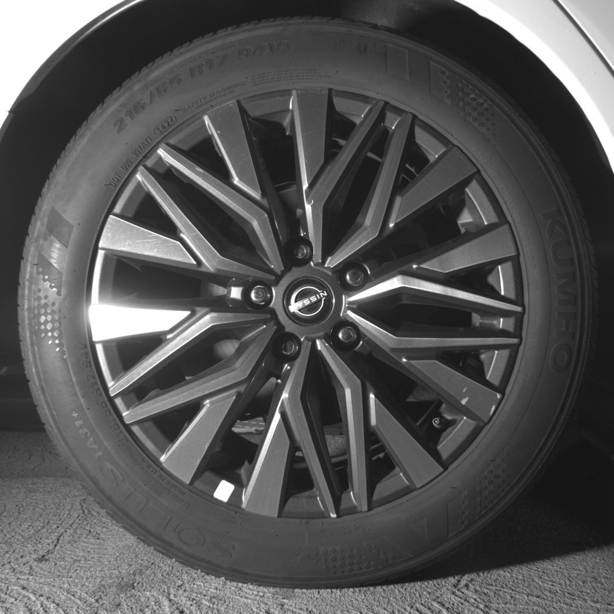 Used 2025 Nissan Altima 2.5 SV FWD image 15