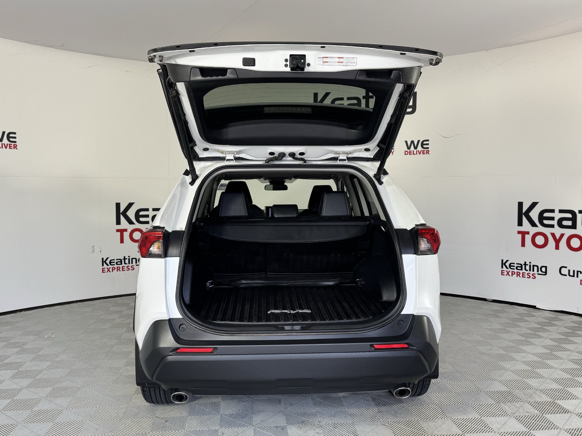 Certified 2024 Toyota RAV4 XLE Premium AWD/4WD image 19