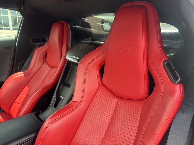 Used 2021 Chevrolet Corvette Stingray Preferred Cpe w/ Z51 Performance Package RWD image 11