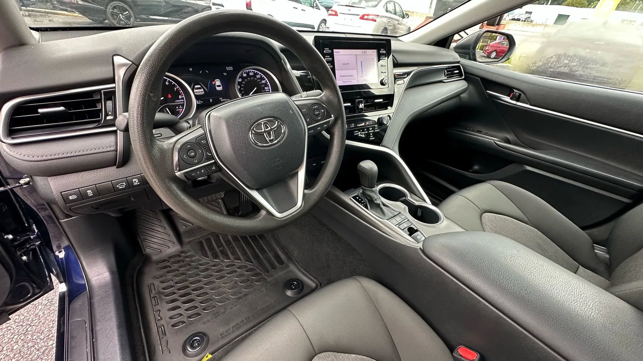 Used 2022 Toyota Camry LE AWD/4WD image 10