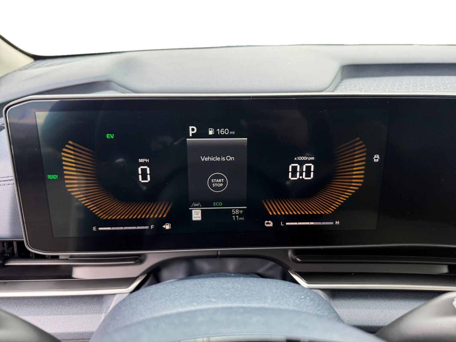 New 2026 Kia Carnival EX FWD image 11