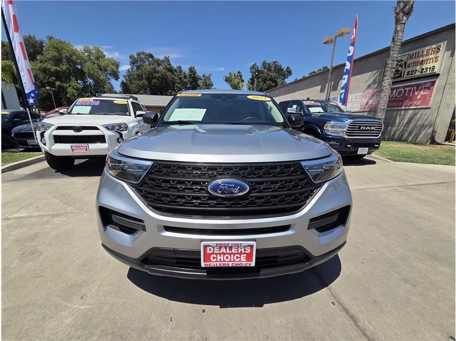 Used 2023 Ford Explorer 4WD image 3