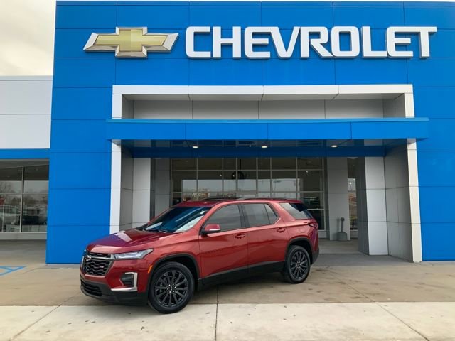 Used 2023 Chevrolet Traverse RS w/ LPO, Floor Liner Package image 4