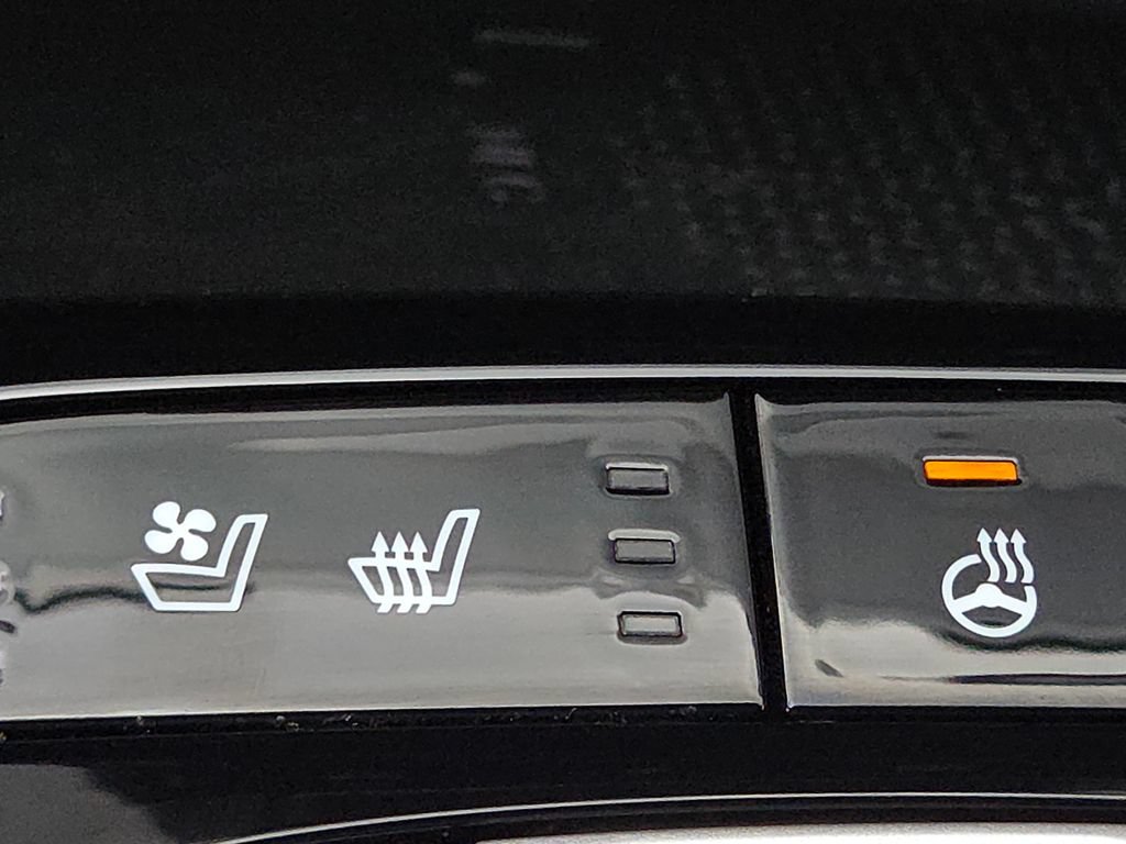 Used 2022 Hyundai Tucson Limited AWD/4WD image 6
