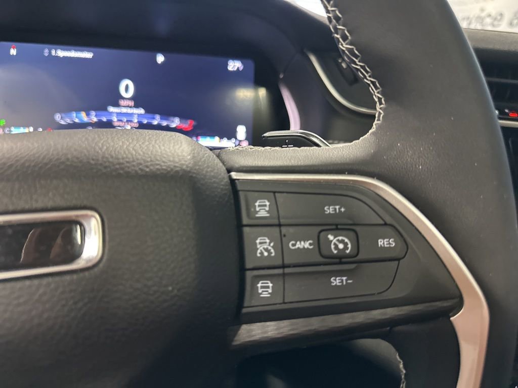 Used 2024 Jeep Grand Cherokee Altitude image 36