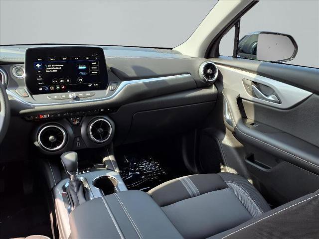Used 2024 Chevrolet Blazer LT w/ Convenience Package image 11