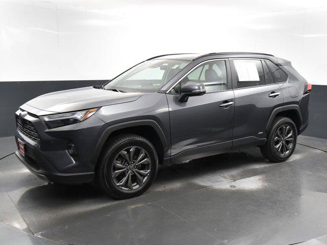 Used 2022 Toyota RAV4 Limited image 2