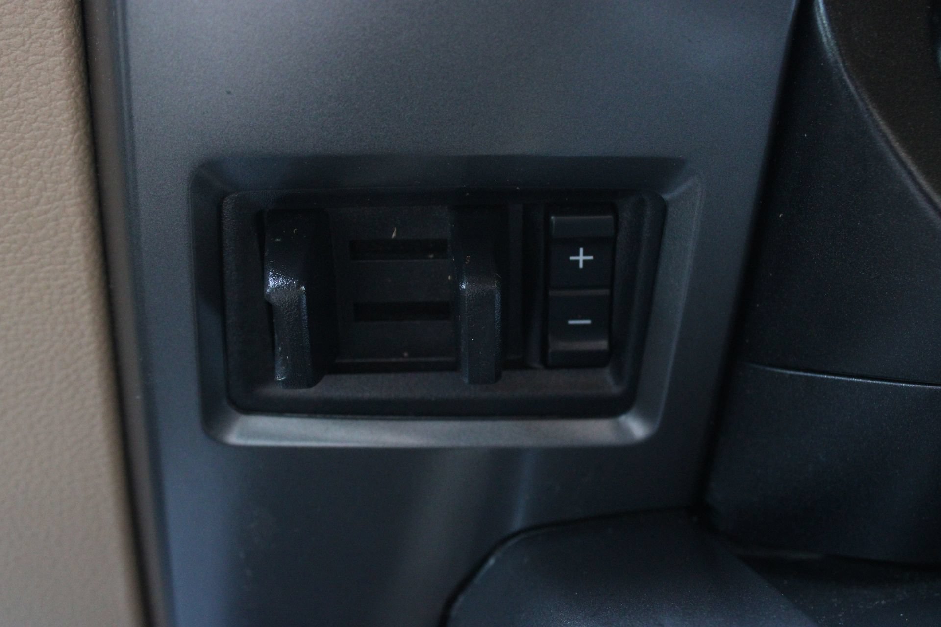 Used 2019 Ford F150 XLT w/ Equipment Group 302A Luxury AWD/4WD image 47