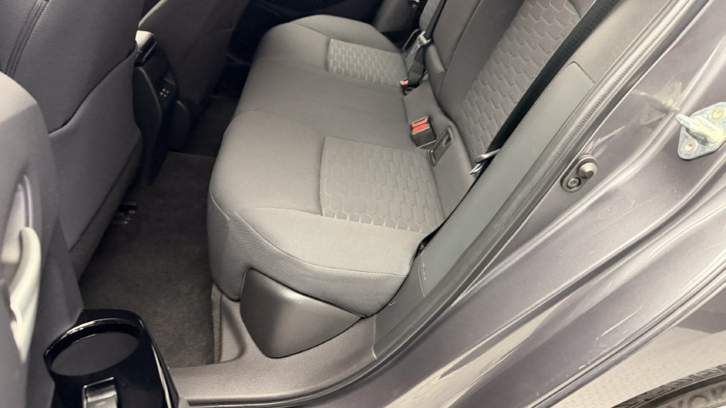 Certified 2025 Toyota Corolla SE FWD image 30