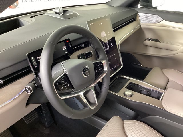 New 2026 Volvo EX90 Ultra AWD/4WD image 9