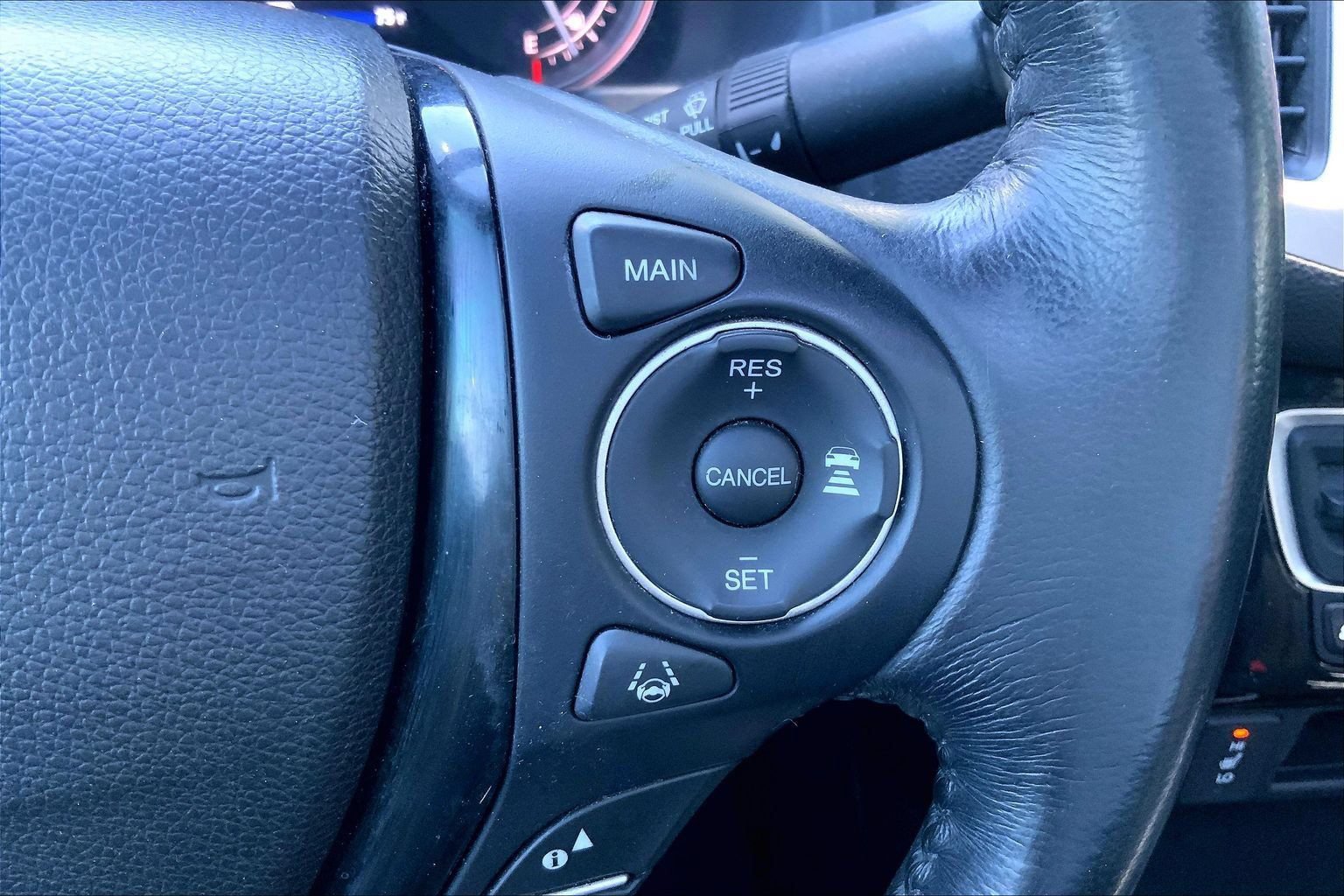 Used 2017 Honda Ridgeline RTL-E image 22