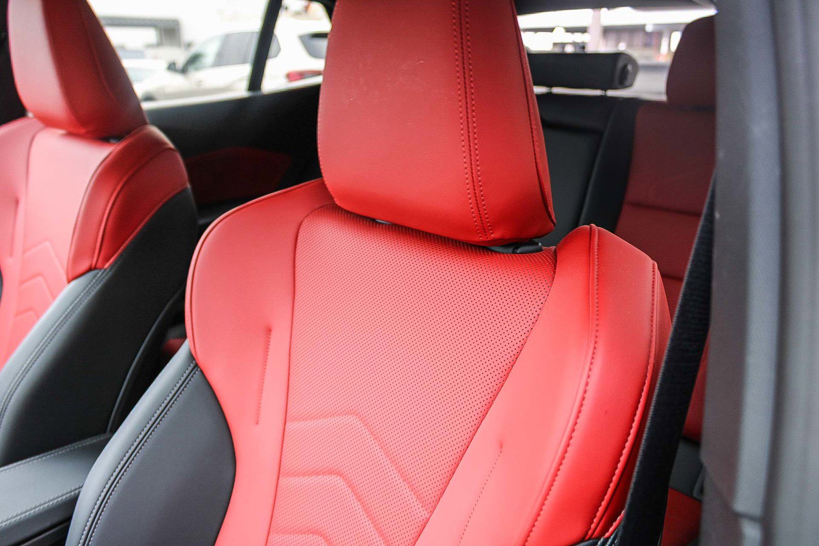 Used 2025 BMW X2 xDrive28i image 25