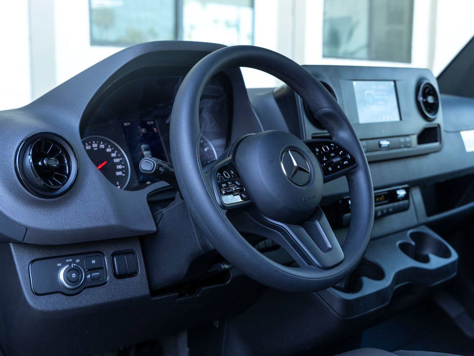 Used 2024 Mercedes-Benz Sprinter 3500 w/ Acoustic Package image 16