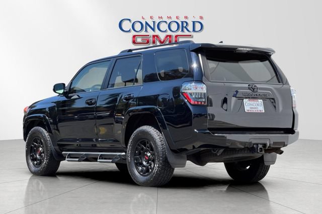 Used 2021 Toyota 4Runner Venture AWD/4WD image 6
