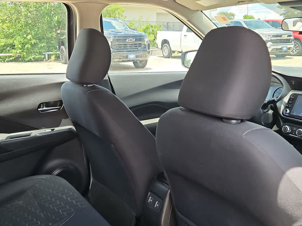 Used 2023 Nissan Kicks SV FWD image 17