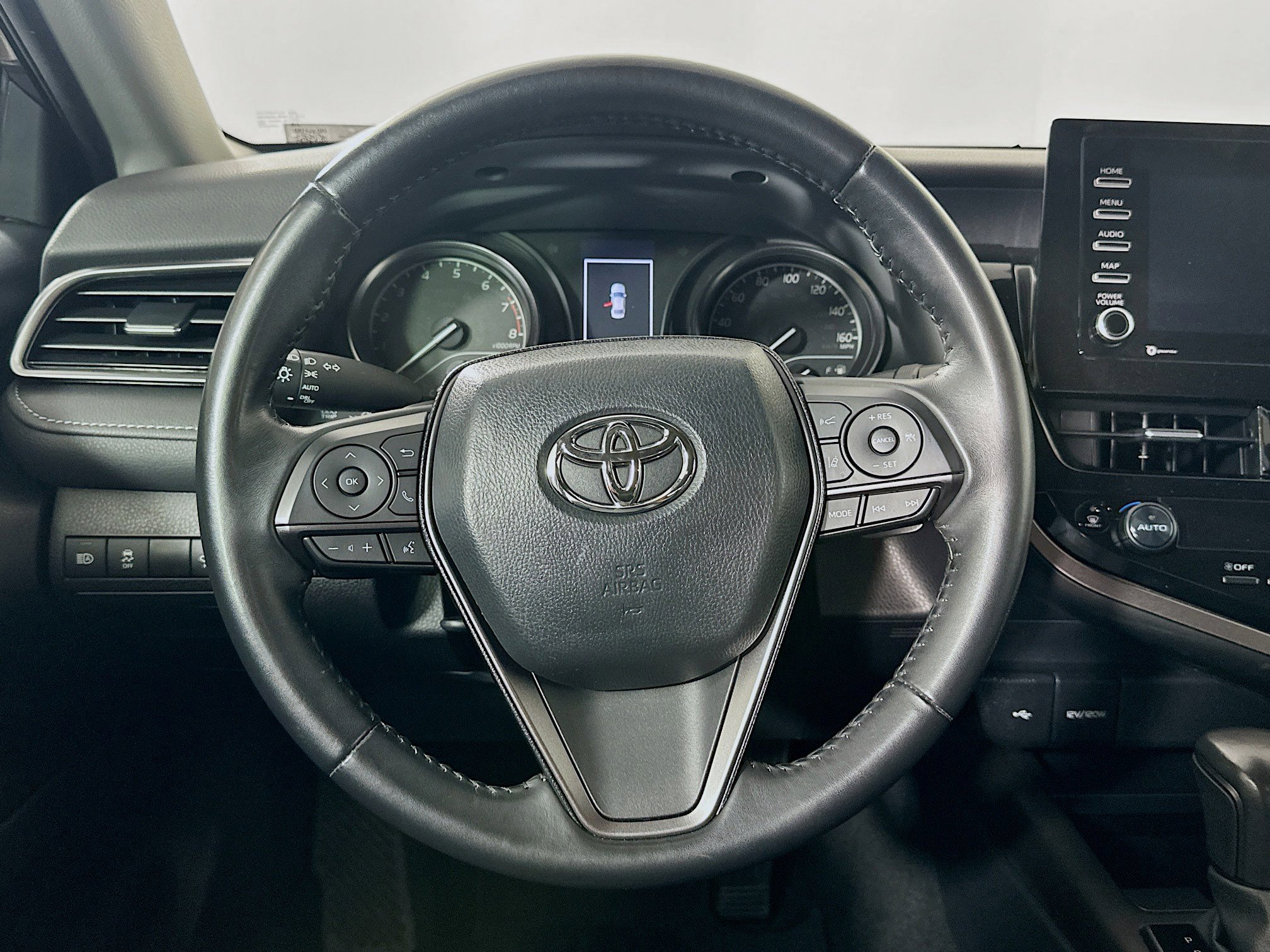 Used 2023 Toyota Camry SE FWD image 18