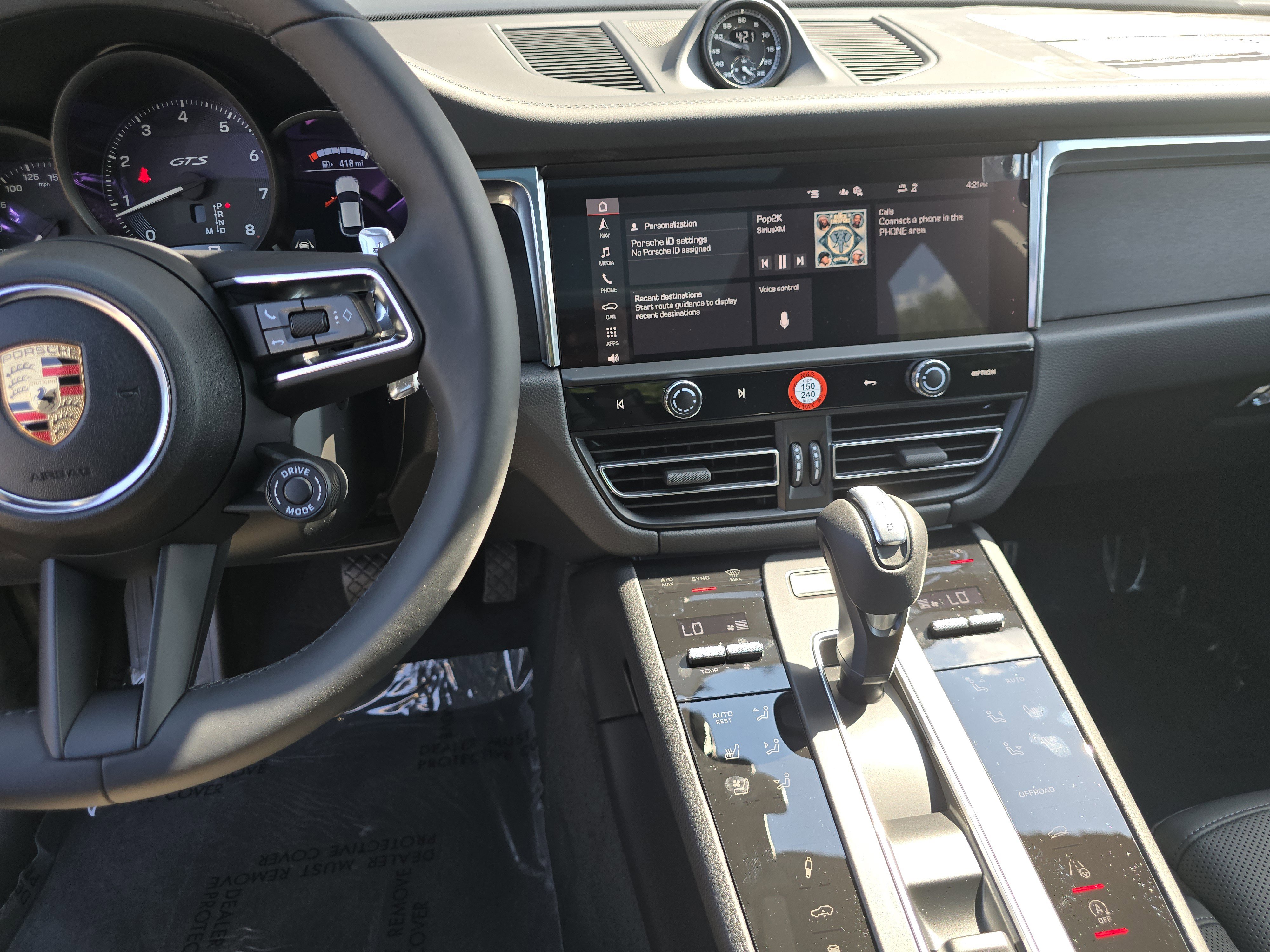 New 2025 Porsche Macan GTS image 29