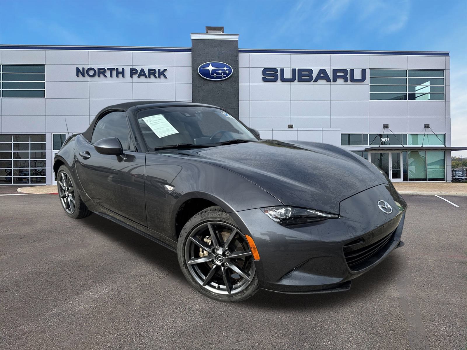 Used 2017 MAZDA MX-5 Miata Grand Touring image 1