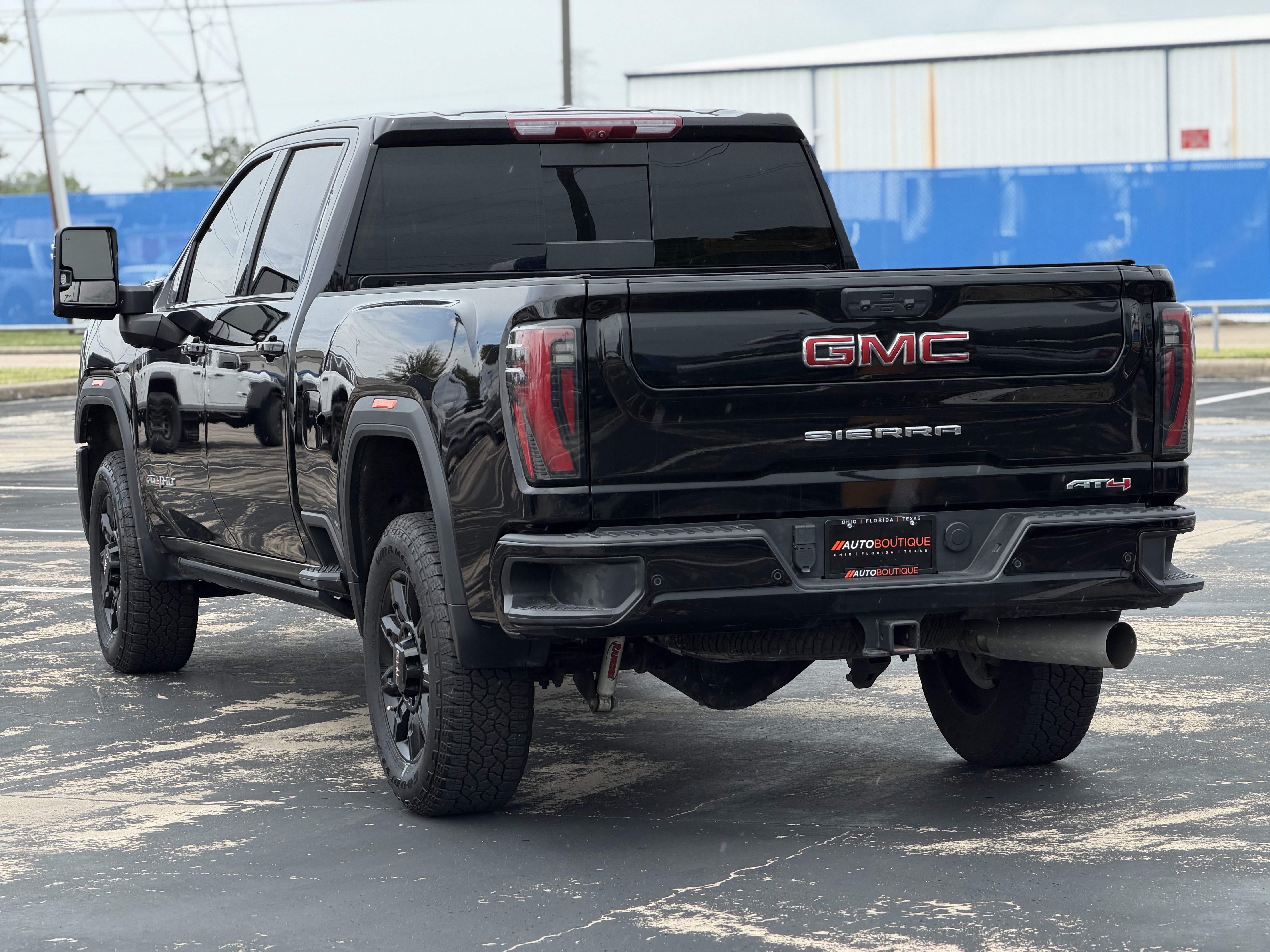 Used 2026 GMC Sierra 2500 AT4 w/ Technology Package AWD/4WD image 21