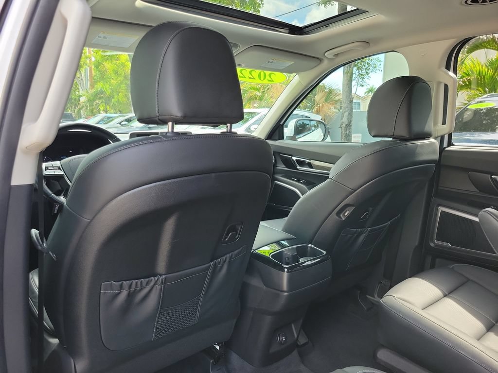 Certified 2022 Kia Telluride EX w/ EX Premium Package FWD image 10