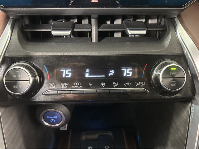 Used 2021 Toyota Venza XLE w/ Softex Package image 29