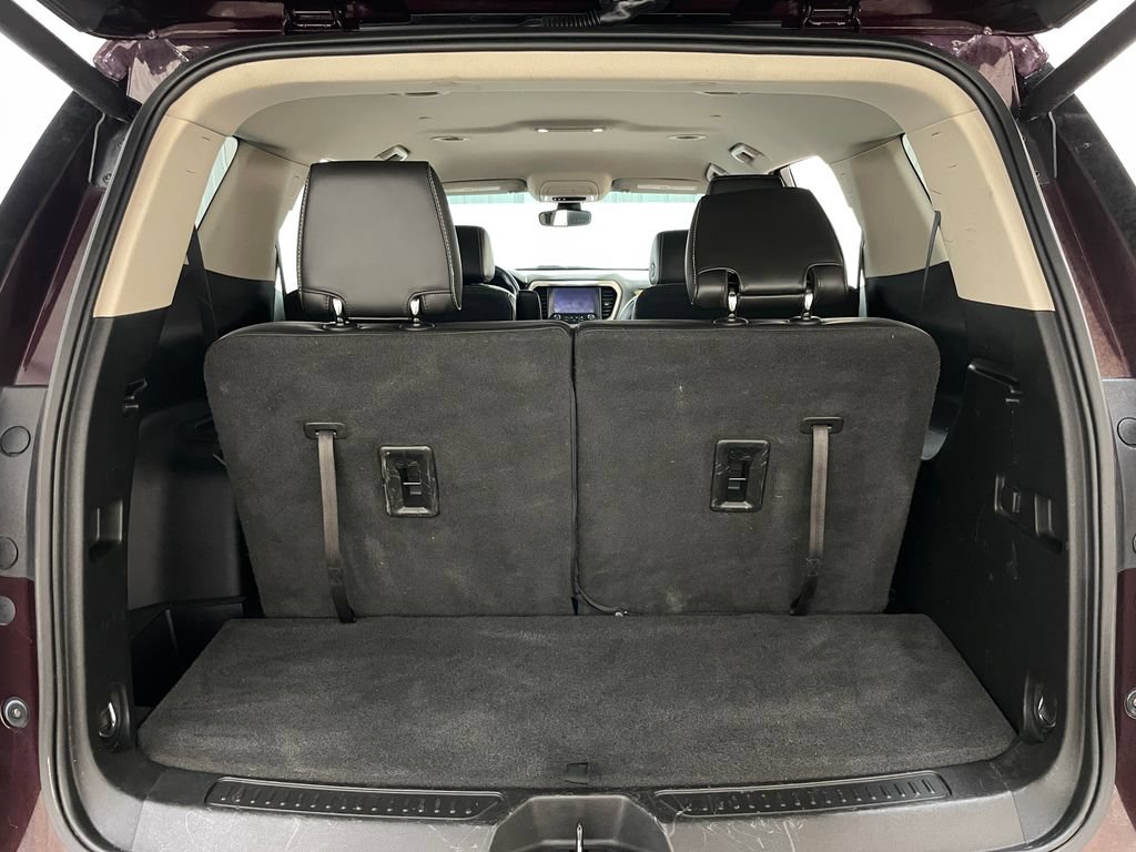 Used 2017 GMC Acadia Denali w/ Technology Package FWD image 47