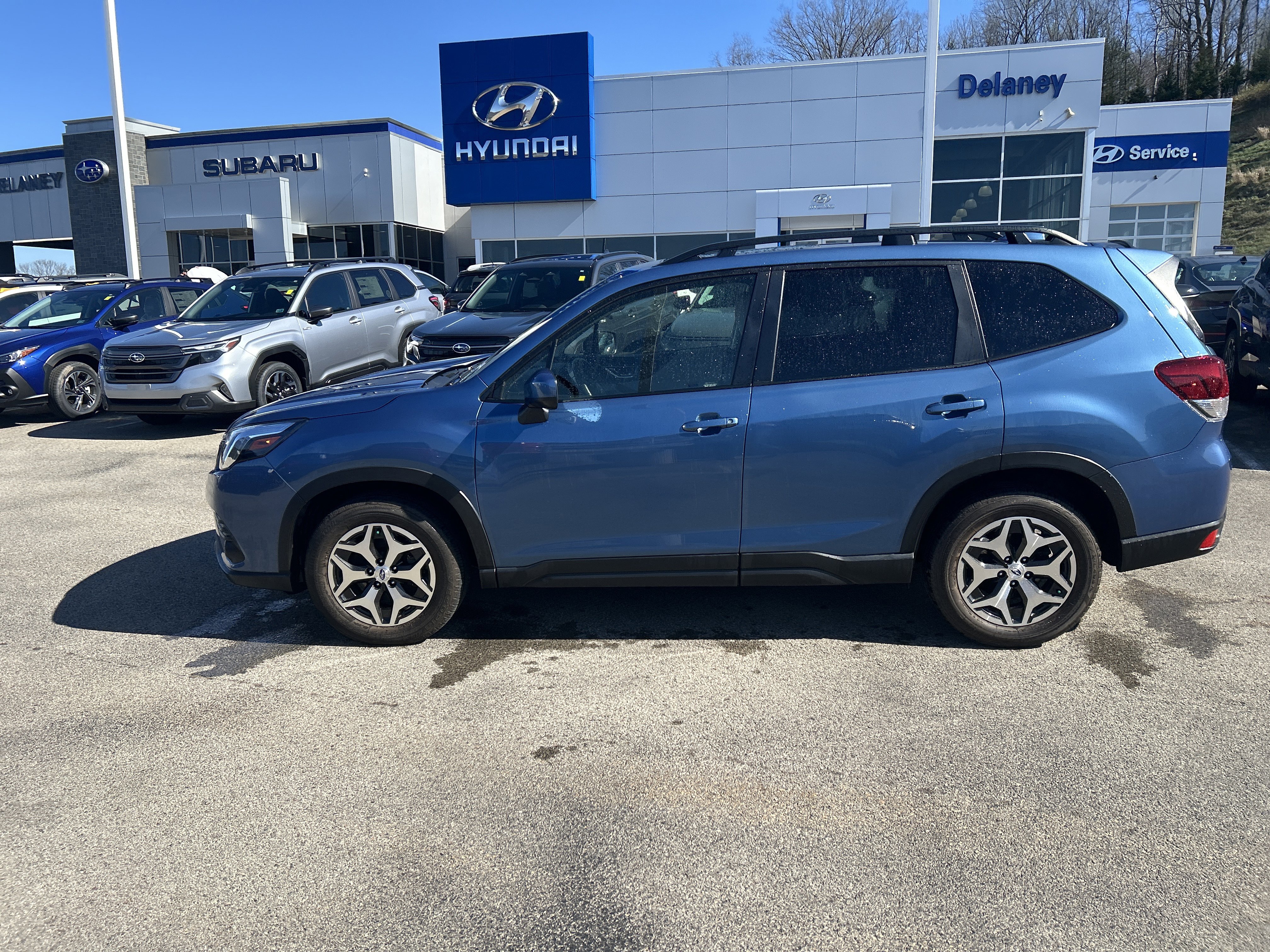 Certified 2023 Subaru Forester Premium AWD/4WD image 18