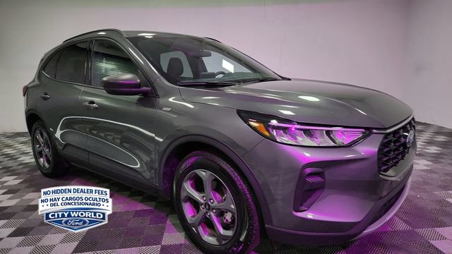 Used 2025 Ford Escape ST-Line FWD image 2