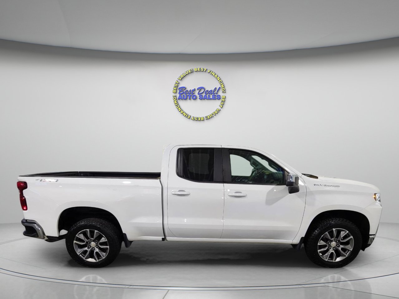 Used 2022 Chevrolet Silverado 1500 LT image 9