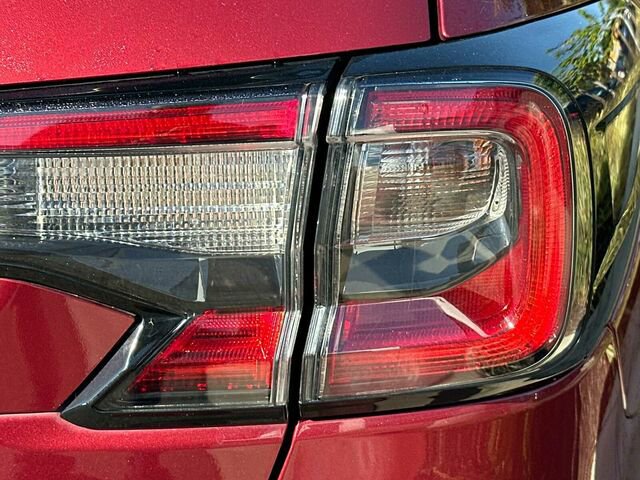Used 2022 Subaru Outback Limited XT AWD/4WD image 35