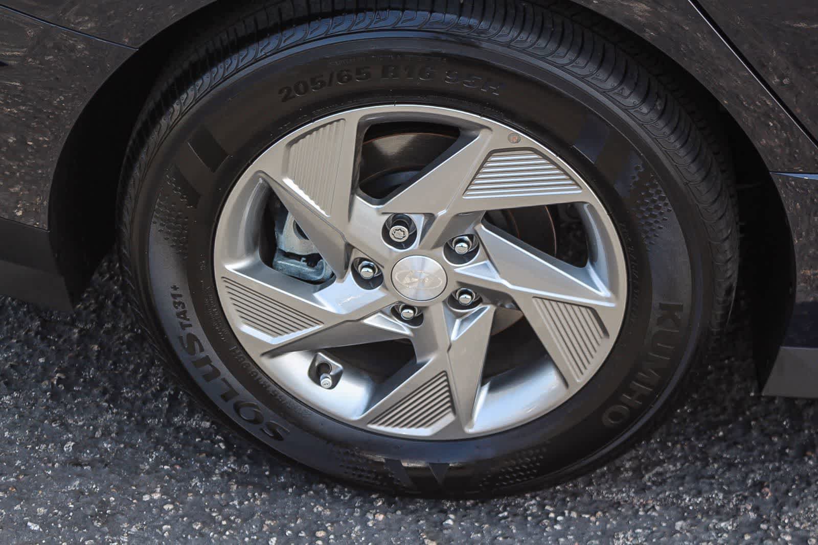 Certified 2025 Hyundai Sonata SE image 11