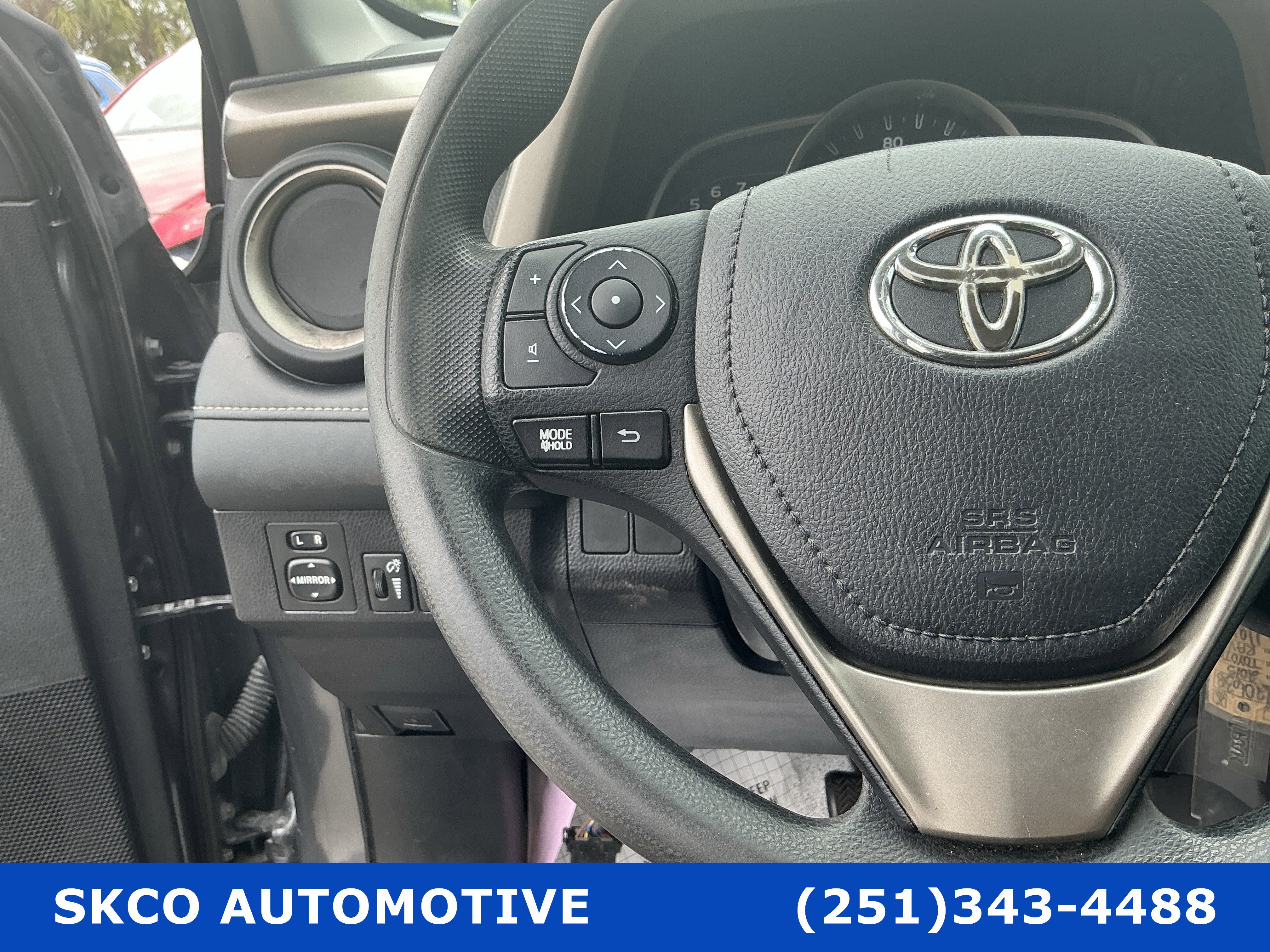 Used 2015 Toyota RAV4 XLE FWD image 19