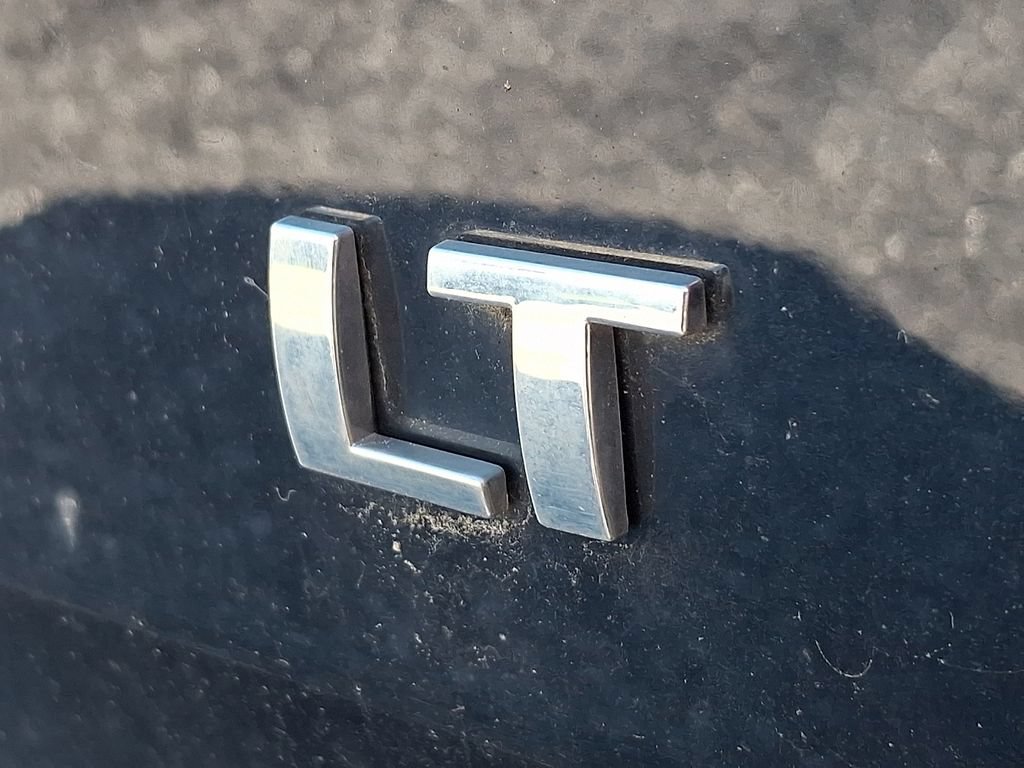 Used 2021 Chevrolet Equinox LT FWD image 25