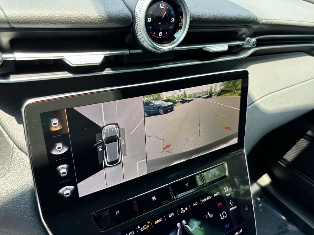 New 2024 Maserati Grecale GT image 43