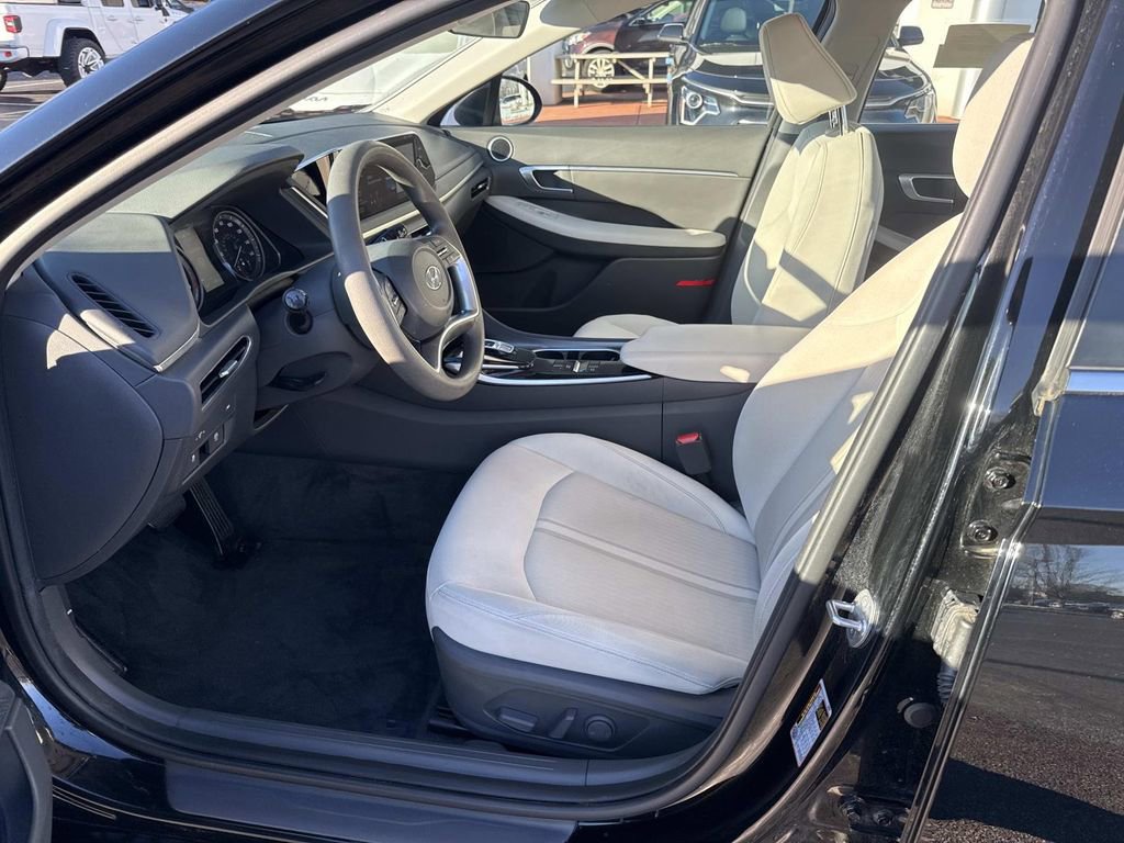 Used 2023 Hyundai Sonata SEL image 14