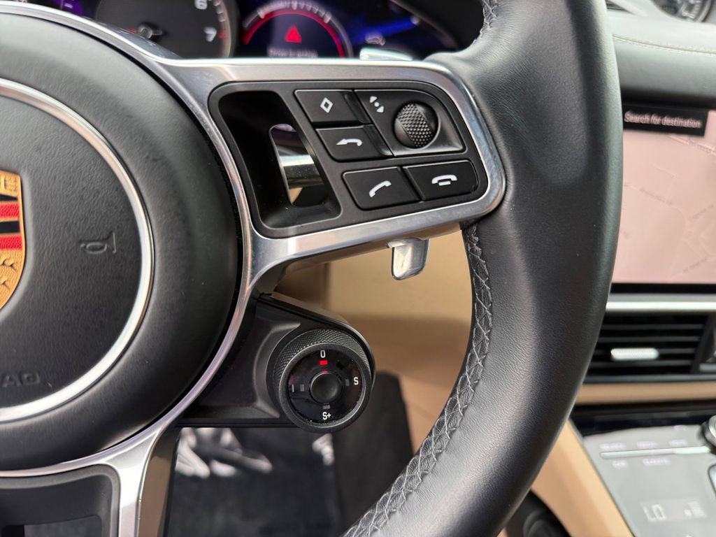 Used 2023 Porsche Cayenne GTS AWD/4WD image 22