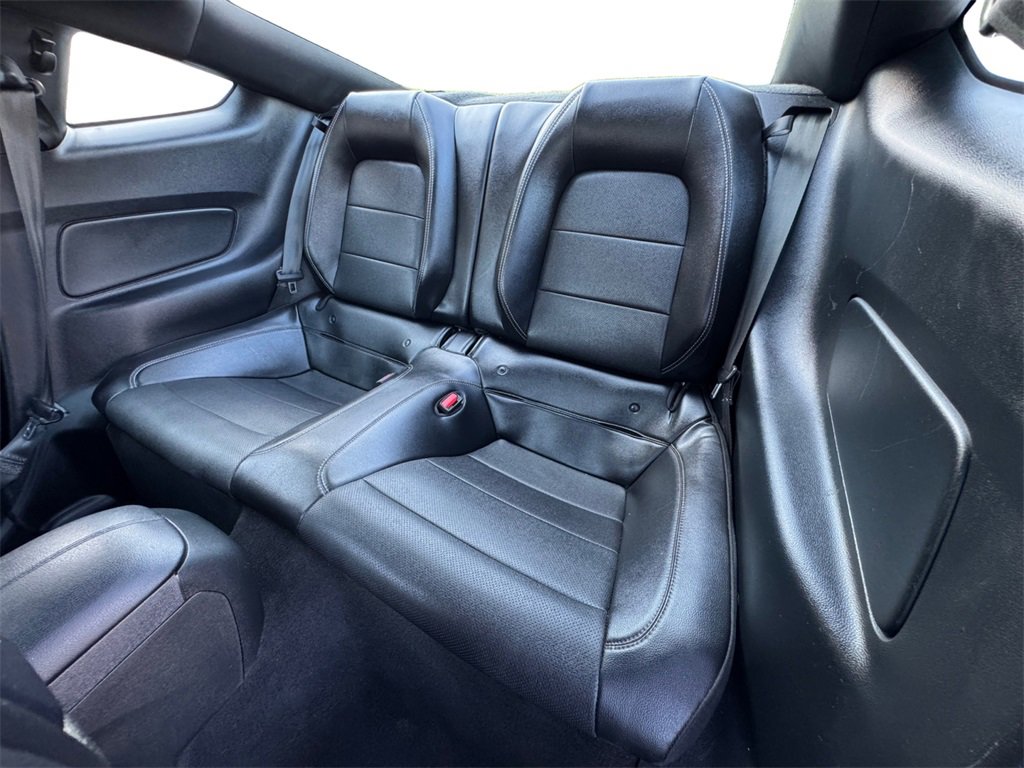 Used 2021 Ford Mustang Premium image 19