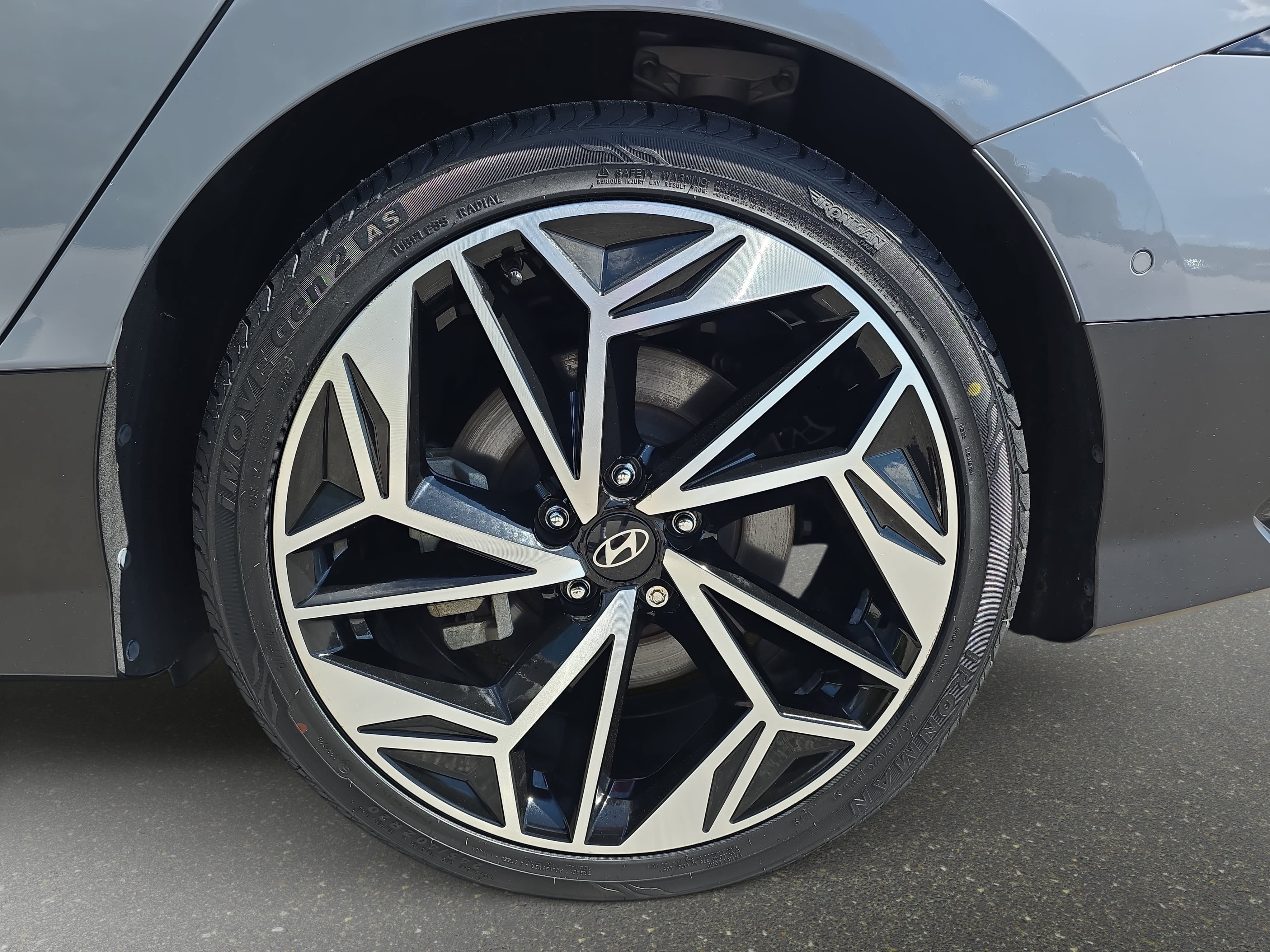 Used 2023 Hyundai Ioniq 6 Limited RWD image 33