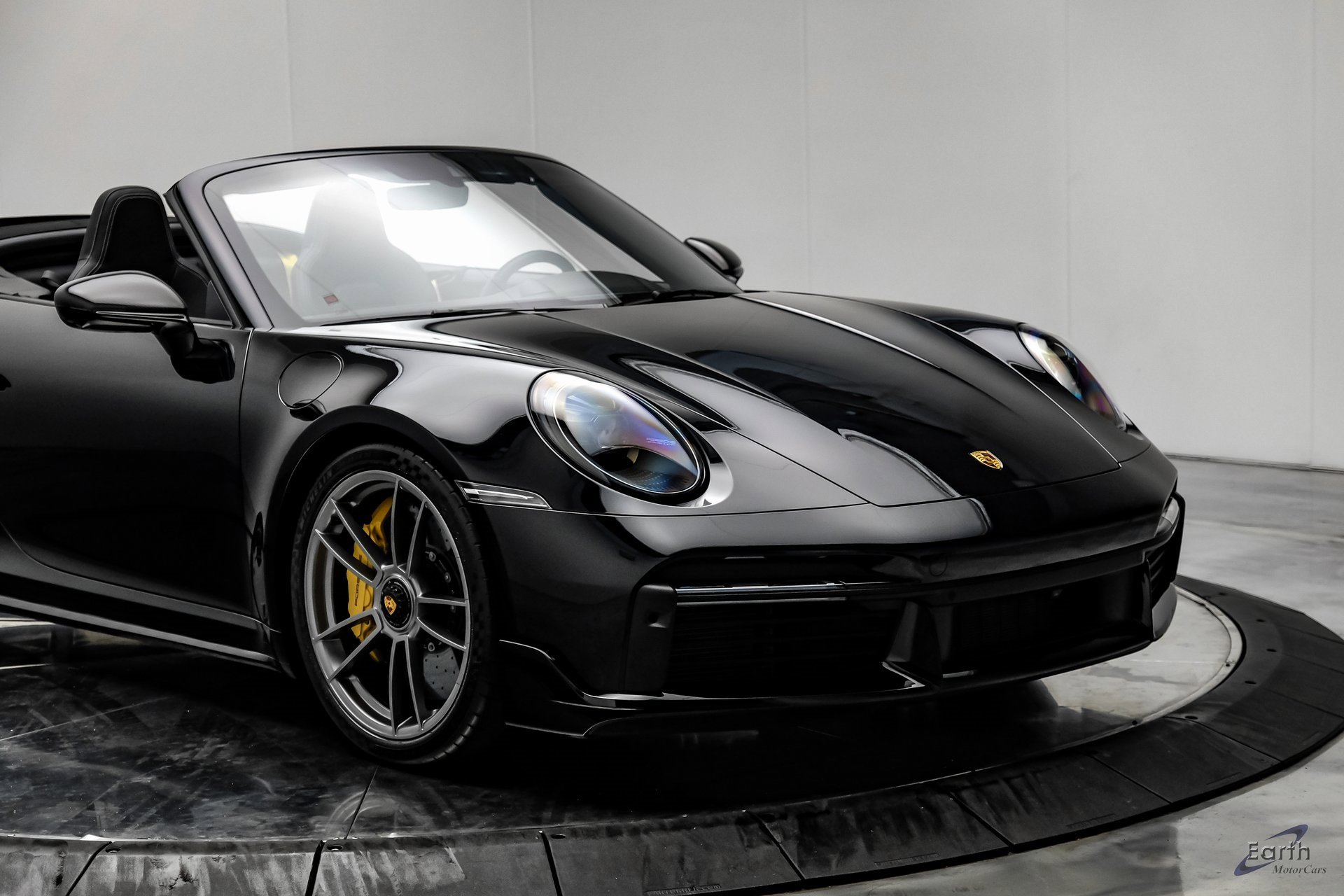 Used 2022 Porsche 911 Turbo S image 31